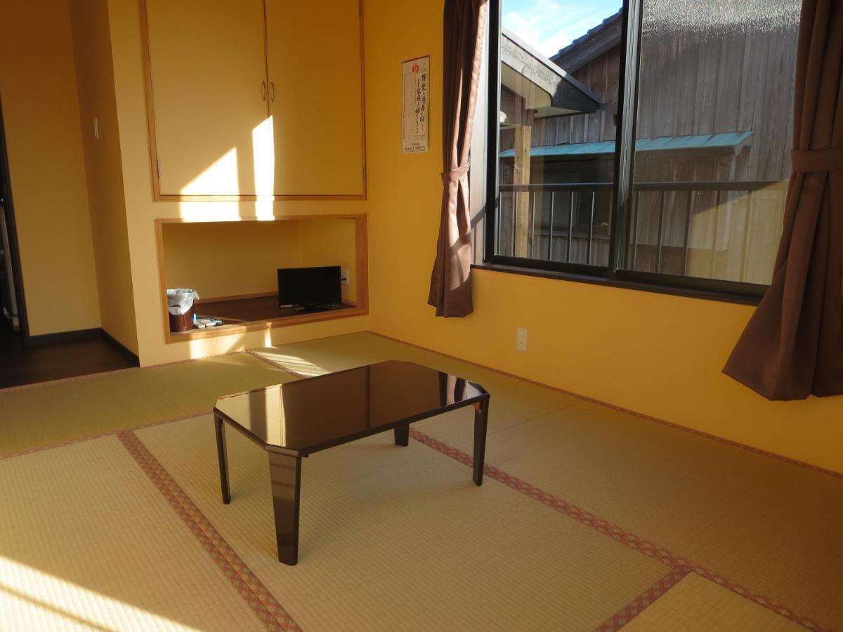 Minshuku Iwakawa Hotel Якушима Екстериор снимка