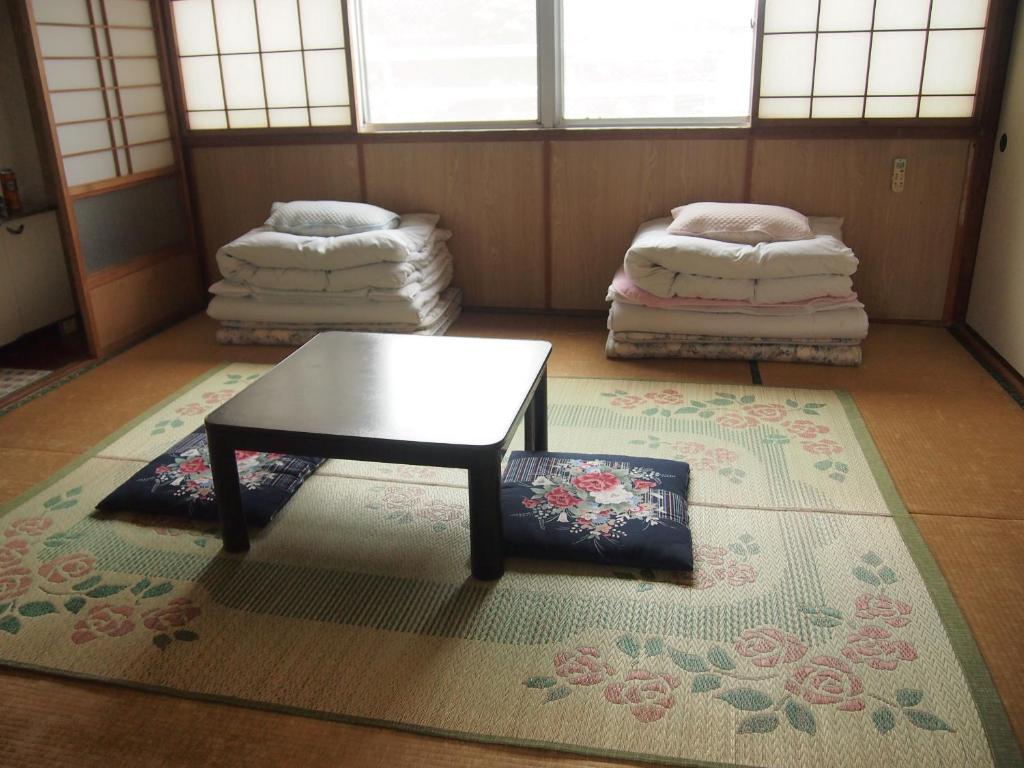 Minshuku Iwakawa Hotel Якушима Стая снимка